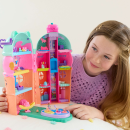 Polly Pocket Puppen und Spielset, Gelateria-Haus mit Aufzug, Eiscreme-Thema mit &uuml;ber 25 Zubeh&ouml;rteilen inklusive M&ouml;beln und Tieren